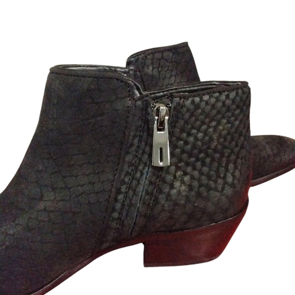 NEW Sam Edelman Black Snake Embossed Ankle Boots Booties Size 8 - Picture 8 of 9